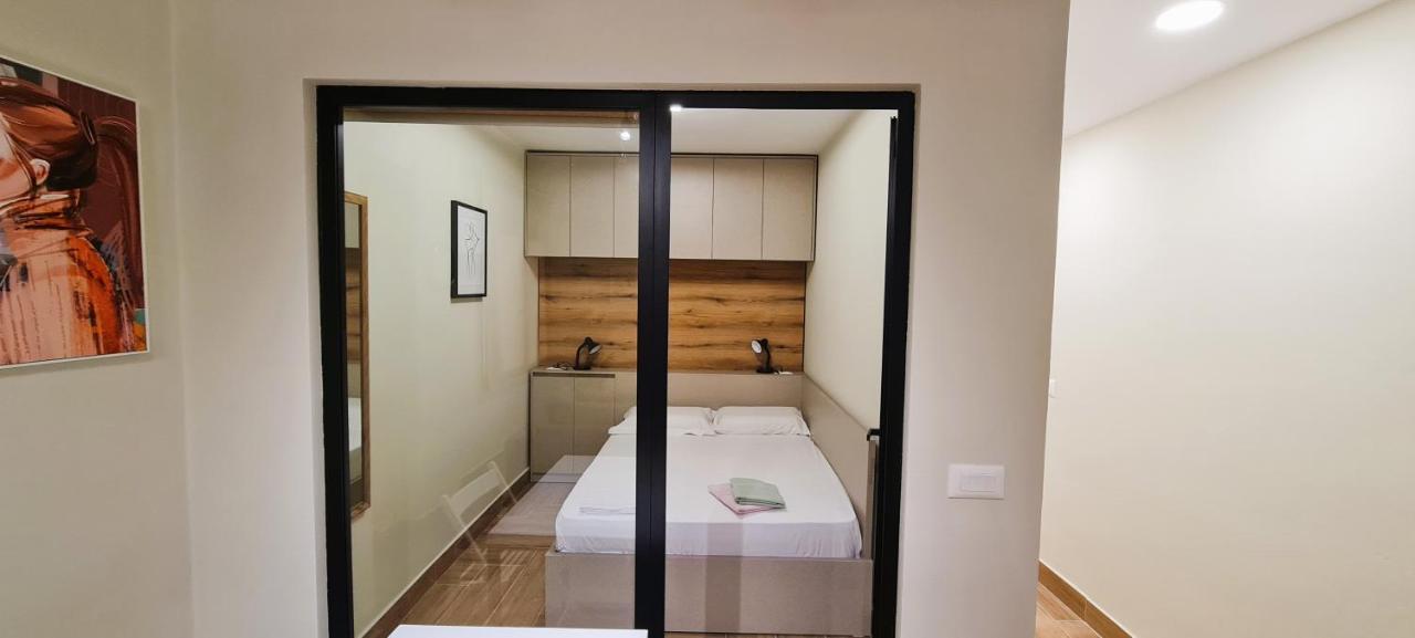 2V1 - Center Apartment 4 地拉那 外观 照片