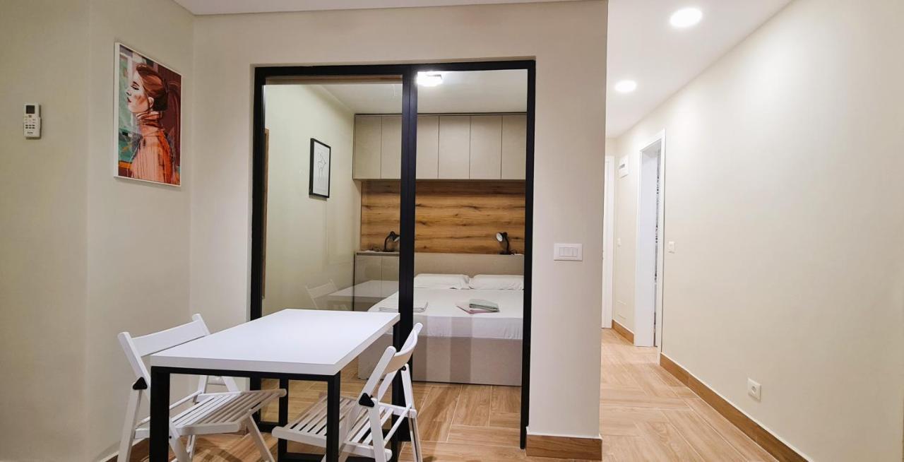 2V1 - Center Apartment 4 地拉那 外观 照片