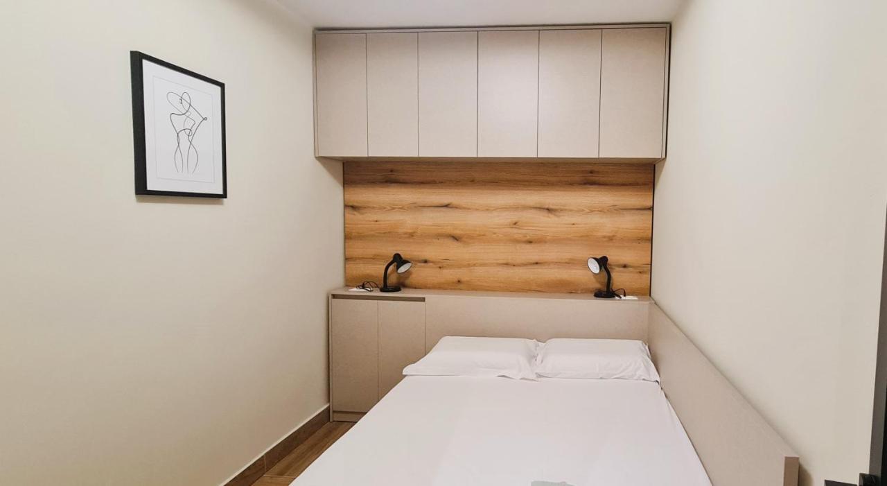 2V1 - Center Apartment 4 地拉那 外观 照片