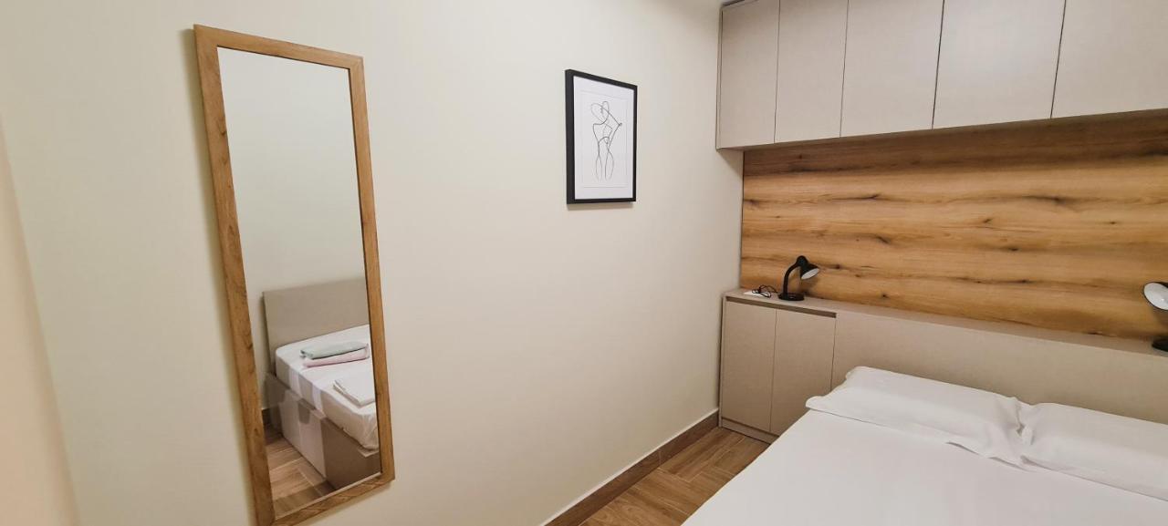 2V1 - Center Apartment 4 地拉那 外观 照片